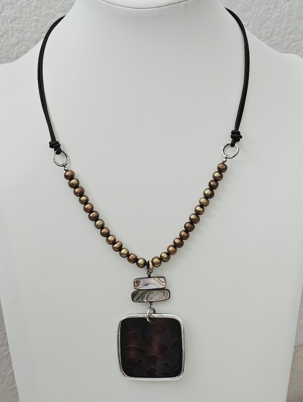 Silpada Sterling Silver Bronze FW Pearl Etched Black Lip Shell Pendant Necklace